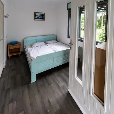 Penge Bungalok مكان تخييم