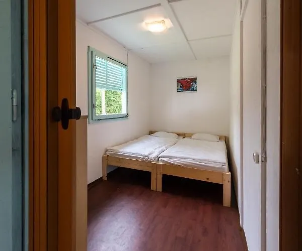 Penge Bungalok * Balatonalmádi